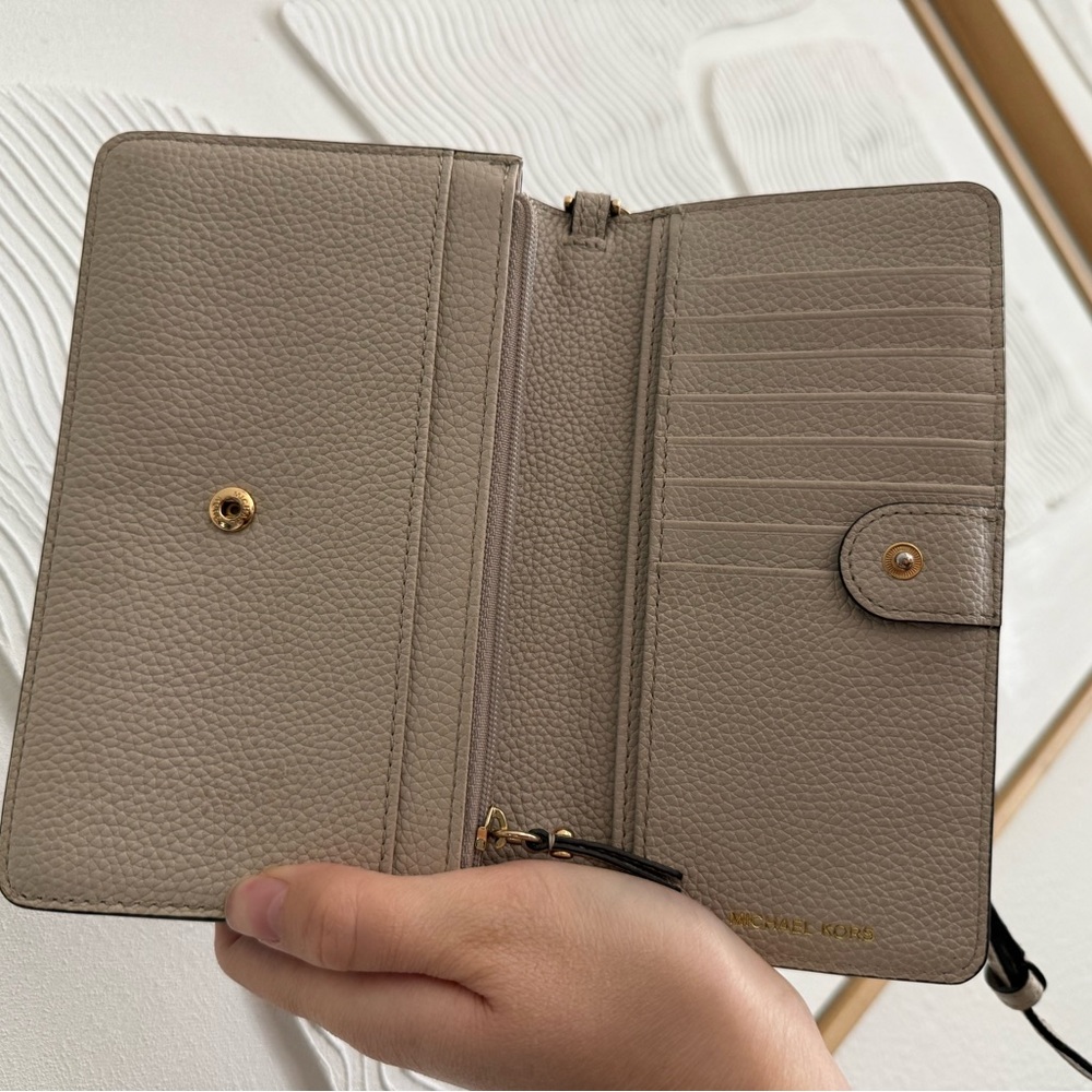 Michael Kors Taupe Pebbled Leather Wristlet Clutch with Gold MK Logo - Picture 3 of 3